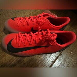 Nike JR Mercurial Vapor XII 12 Academy CR7 MG Ronaldo Red AJ3089 Soccer Cleats